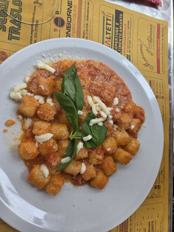 Gnocchetti al pomodoro e mozzarella