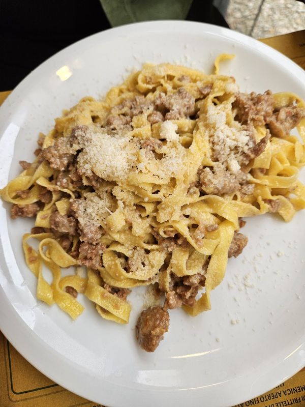 Tagliatelle al ragù